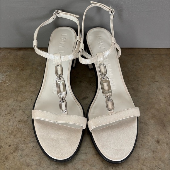 Karl Lagerfeld Paris Hilary T-Strap Sandals Size 10M - Picture 1 of 11